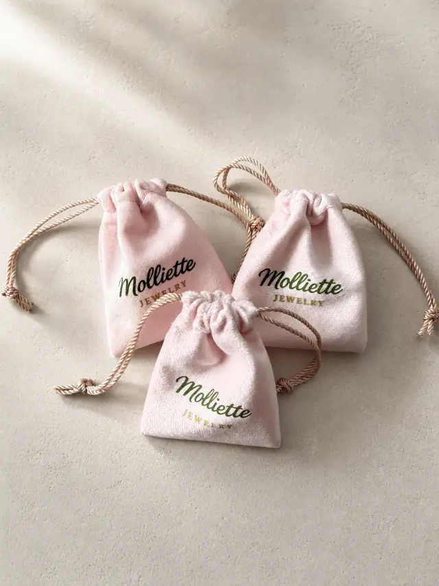 Pouches de terciopelo